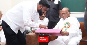 Sharad Pawar and Vikas Patil in Kale village
