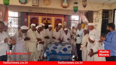 Photo of वडगाव हवेली @83 : ग्रामपंचायतीचा वाढदिवस 83 वर्षांच्या जेष्ठांनी केक कापून केला साजरा