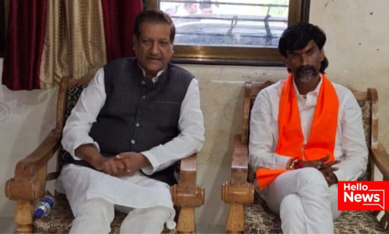 Manoj Jarange-Patil and Prithviraj Chavan meet