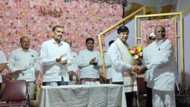 Photo of उंडाळकर- भोसले गट जिल्हा बॅंक, बाजार समितीत कायम सोबत : डाॅ. सुरेश भोसले