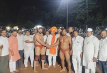 Photo of सुपनेतील कुस्ती मैदानात दोन लाखांची कुस्ती रंगली : उपमहाराष्ट्र केसरी माऊली जमदाडेने मैदान मारले
