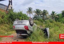 Photo of Accident News : उत्तर कोपर्डे रेल्वे गेटजवळ स्विफ्ट २० फूट खड्ड्यात कोसळली, तीन वेळा पलटी