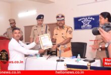 Photo of उत्कृष्ट पोलीस पाटील गाैरव : सुपने येथील कमलेश कोळी यांचा आयजीच्या हस्ते सन्मान