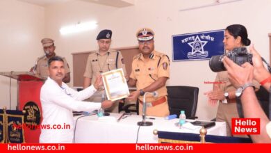 Photo of उत्कृष्ट पोलीस पाटील गाैरव : सुपने येथील कमलेश कोळी यांचा आयजीच्या हस्ते सन्मान